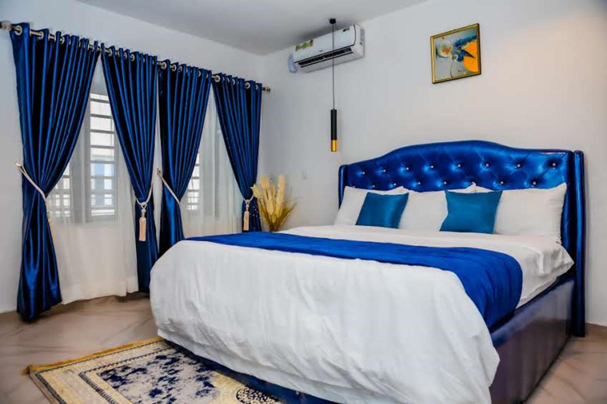 El Elyon Hotel And Suites Лагос Экстерьер фото